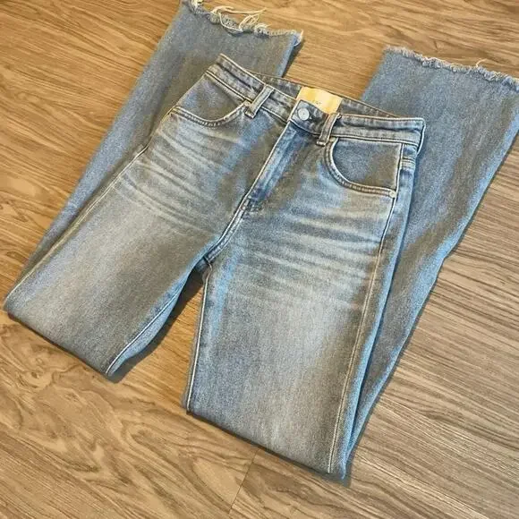 CQY Luxury Denim Flared Jeans - Picture 2 of 7